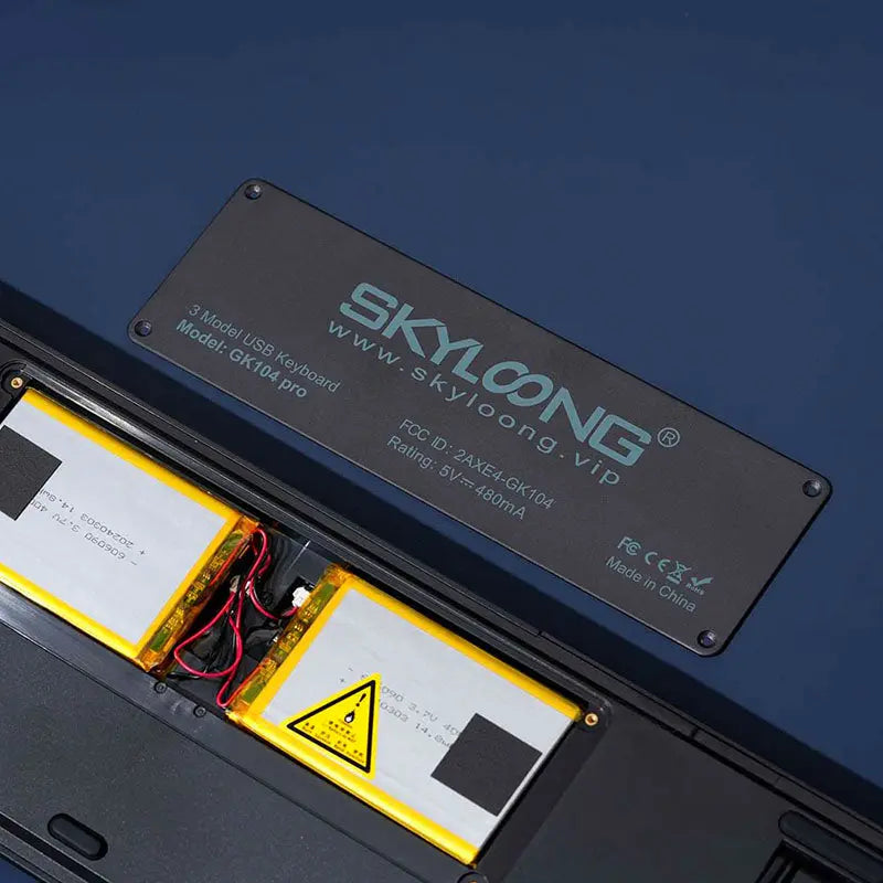 SKYLOONG GK104Pro Dual-Screen Wireless Mechanical Keyboard with Calculate -  keycapcovers
