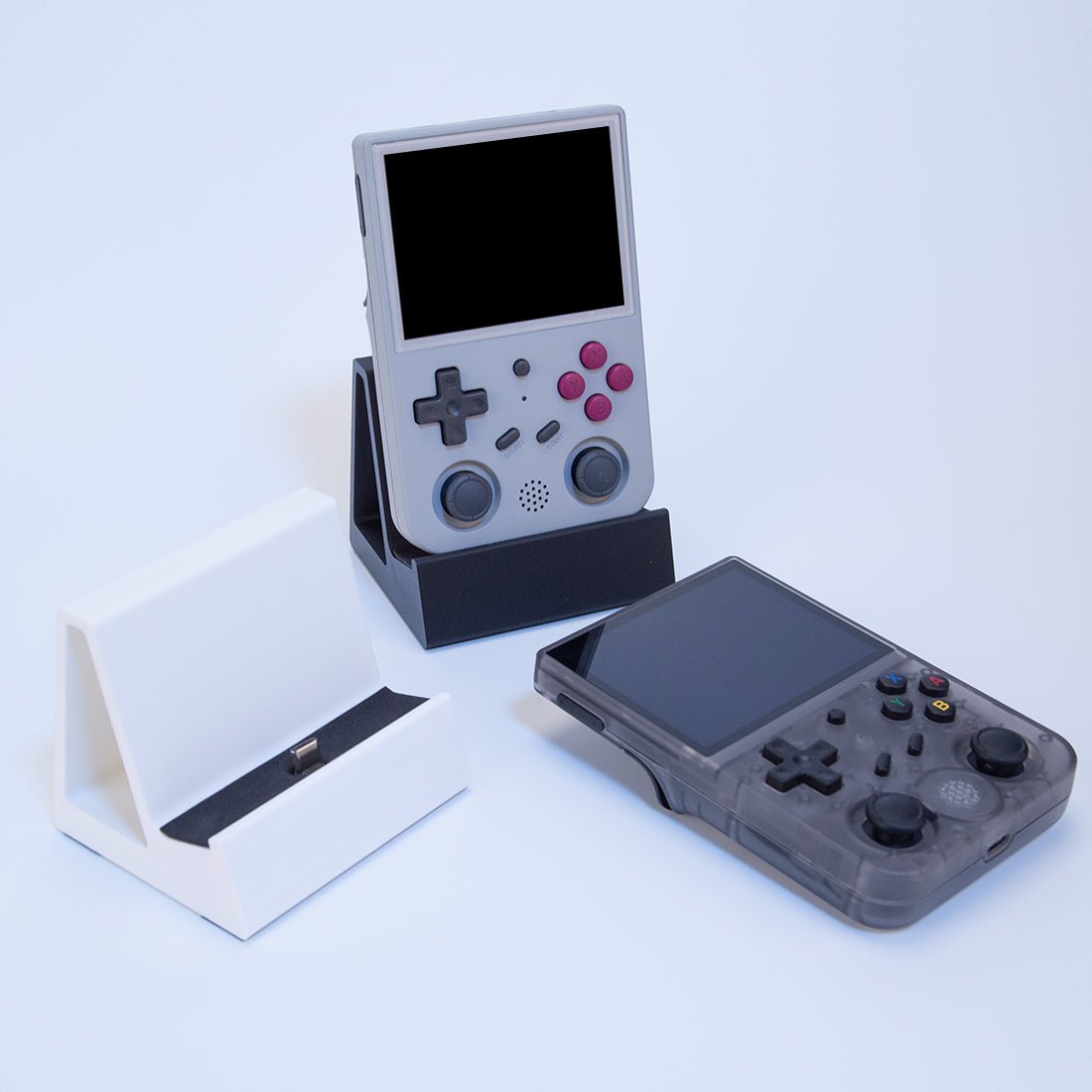 3D Printed Magnetic Charging Dock for RG353VS/V Game Consoles